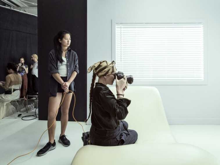 Galleria foto 'Calendario Pirelli 2023, Emma Summerton firma “Love Letters to the Muse”' - foto 1