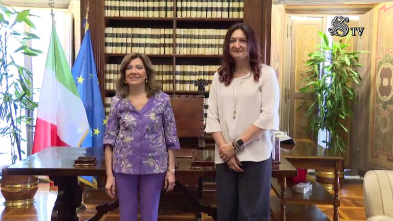 Galleria foto 'Casellati incontra presidente Fnopi “Straordinario impegno infermieri”' - foto 1