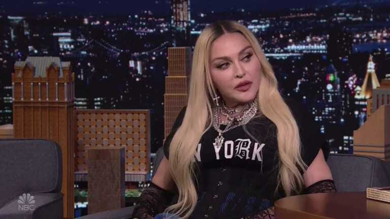 Galleria foto 'Compleanno siciliano per Madonna, a Marzamemi festeggia i suoi 64 anni' - foto 1