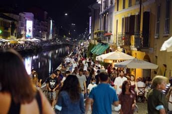 Galleria foto 'Covid oggi Italia, 38.219 contagi e 175morti: bollettino 5 agosto 2022' - foto 1
