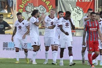 Galleria foto 'Cremonese-Torino 1-2, granata volano in classifica' - foto 1