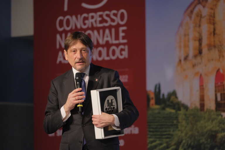 Tetto sul prezzo del gas, Stefàno: «Rinvio decisione è grave errore Ue»