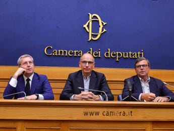 Galleria foto 'Elezioni 2022, accordo Letta-Calenda: compromesso su collegi e programma ‘draghiano’' - foto 1