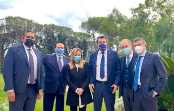 Galleria foto 'Elezioni 2022, alleanza Toti-Lupi e Cesa-Brugnaro riapre scontro su seggi centrodestra' - foto 1