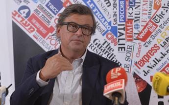 Galleria foto 'Elezioni 2022, Calenda-Fratoianni: scontro su Twitter' - foto 1