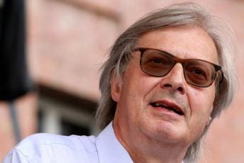 Elezioni 2022, da Rotondi a Sgarbi gli uninominali garantiti da Meloni ai centristi Elezioni 2022, da Rotondi a Sgarbi gli uninominali garantiti da Meloni ai centristi