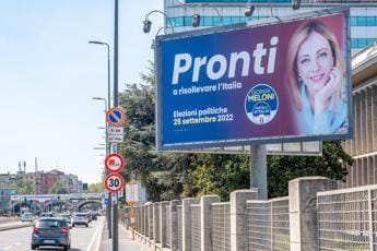 Galleria foto 'Elezioni 2022, Fdi presenta simbolo: c’è la fiamma tricolore' - foto 1