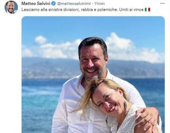 Galleria foto 'Elezioni 2022, incontro Salvini-Meloni a Messina: la foto sui social' - foto 1