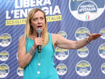 Galleria foto 'Elezioni 2022, Meloni: “Di Maio scredita l’Italia, indegno ministro degli Esteri”' - foto 1