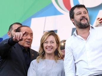 Galleria foto 'Elezioni 2022, sondaggio: centrodestra cresce e raggiunge il 48,5%' - foto 1