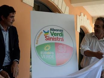 Galleria foto 'Elezioni 2022, timori dem dopo rinvio incontro con Si e Verdi: “E se vanno con Conte?”' - foto 1