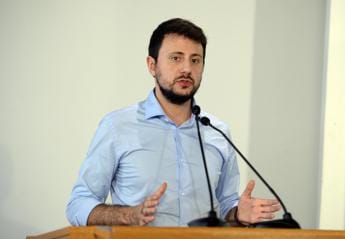 Politiche: La Regina (PD) rinuncia, ma il gruppo lucano non ci sta