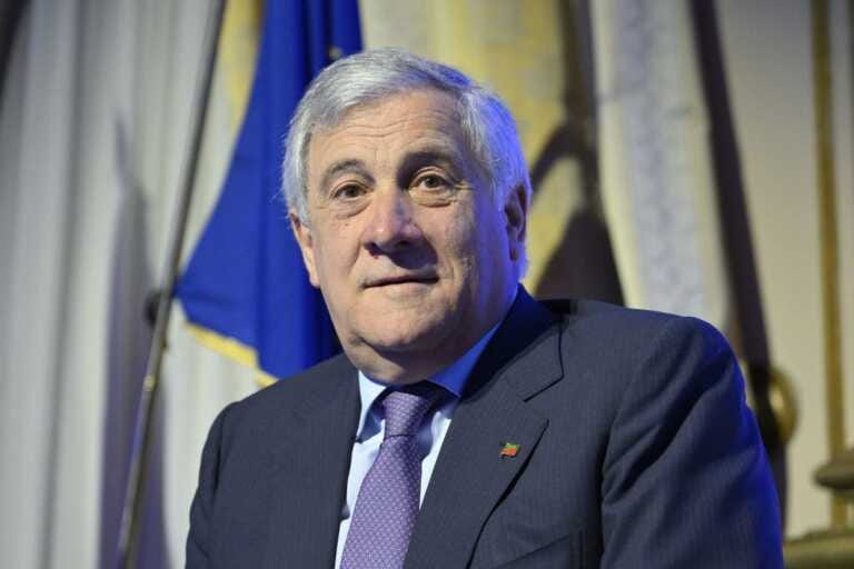 Galleria foto 'Elezioni, Tajani “Nessuna trattativa sottobanco con Renzi”' - foto 1