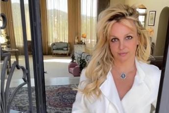Galleria foto 'Elton John conferma il duetto con Britney Spears' - foto 1