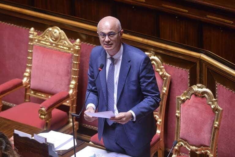 Galleria foto 'Ex M5s D’Incà e Crippa lanciano associazione “Ambiente 2050”' - foto 1