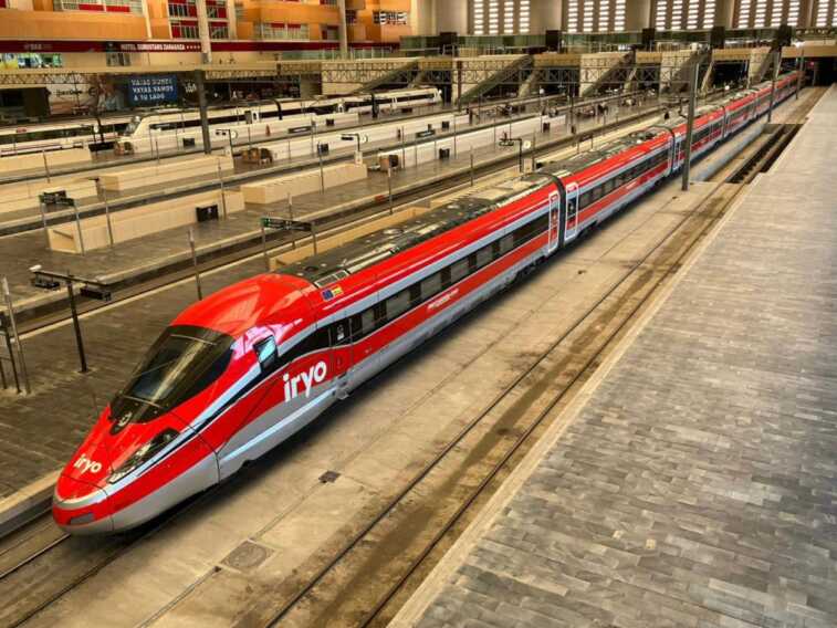Galleria foto 'Frecciarossa 1000, al via prove tecniche sulla linea Madrid-Barcellona' - foto 1