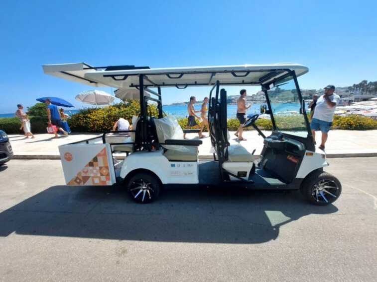 Galleria foto 'Otranto sempre più green e accessibile: ecco la golf-car per le persone con disabilità' - foto 1