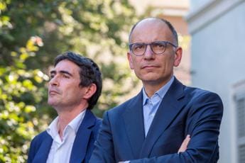 Galleria foto 'Letta vede Fratoianni-Bonelli: “Passi avanti, decisione in 48 ore”' - foto 1