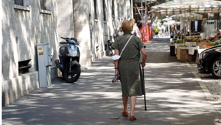 “L’Italia che lavora”. Meno figli, più povertà: politici, è tempo di agire
