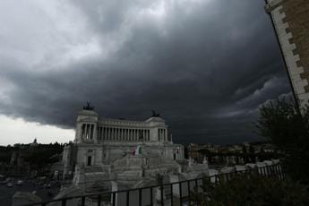 Galleria foto 'Maltempo, piogge e temporali: allerta gialla in 10 regioni' - foto 1