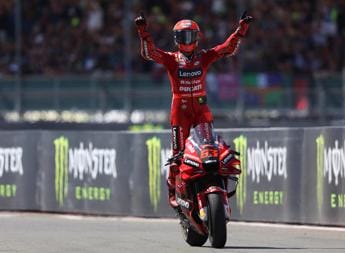 Galleria foto 'MotoGP, Bagnaia trionfa a Silverstone: Vinales secondo' - foto 1