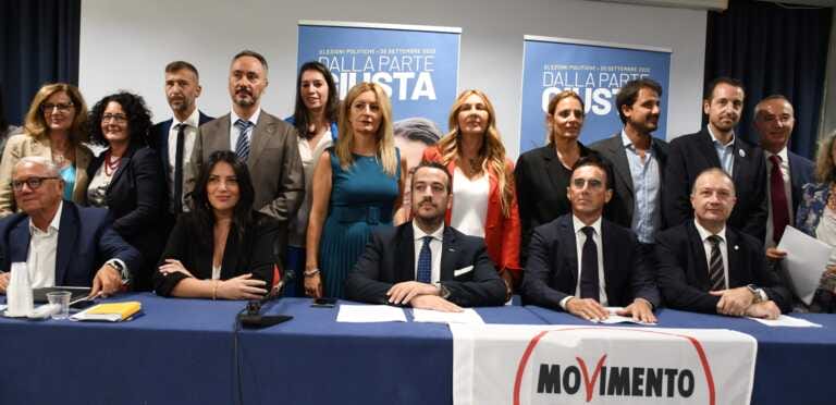 Il M5s presenta le liste pugliesi, Turco: «Abbiamo le credenziali giuste per vincere» – VIDEO
