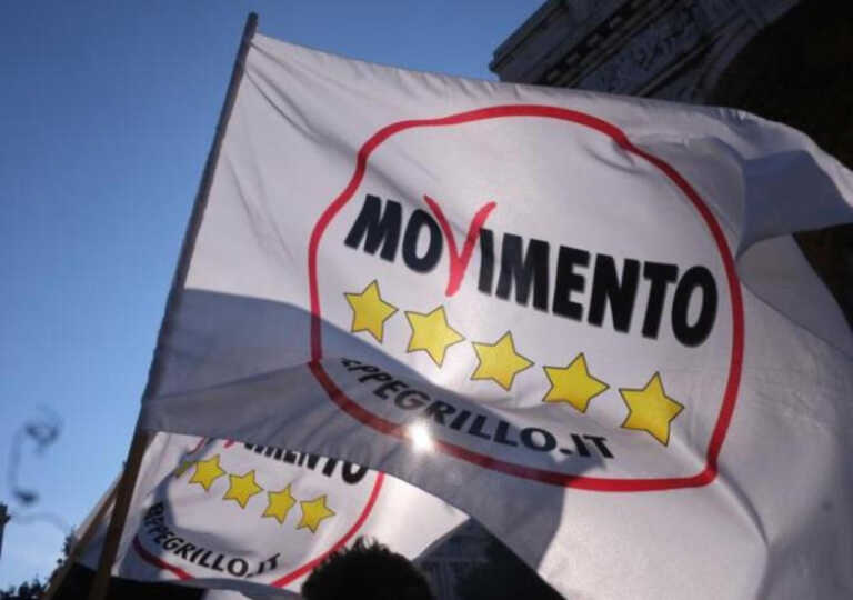 L’agosto difficile dei 5 stelle
