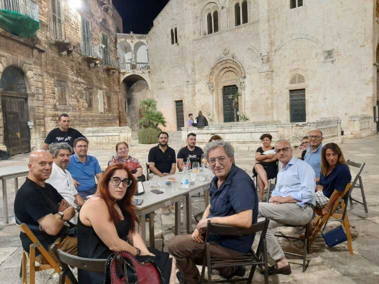 Dopo l’aggressione la norcineria riaprirà: Bitonto con Cosimo e Nunzia