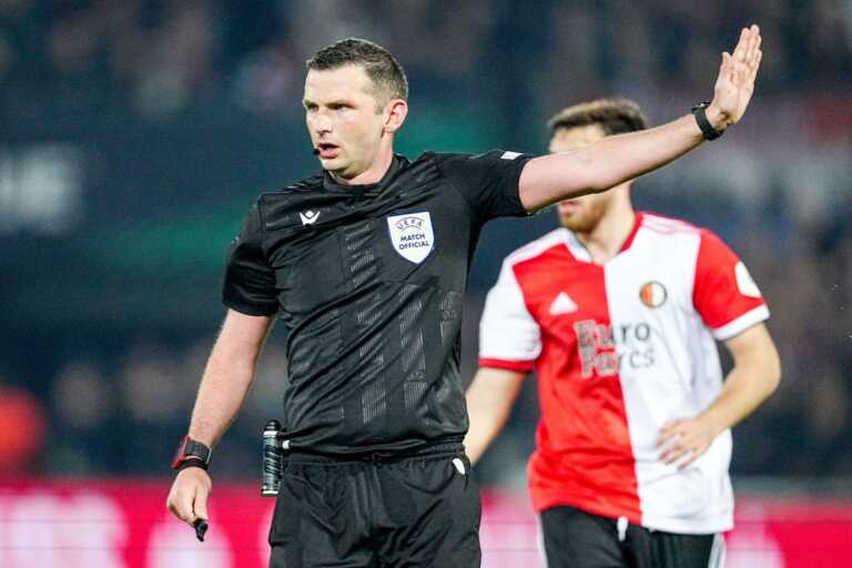Galleria foto 'Oliver arbitra Supercoppa europea, fuorigioco semi-automatico la novità' - foto 1