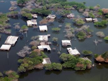 Galleria foto 'Pakistan, disastro climatico: più di 1000 morti per le inondazioni' - foto 1