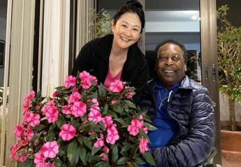 Galleria foto 'Pelé: “Sto bene, basta voci false sulla mia salute”' - foto 1