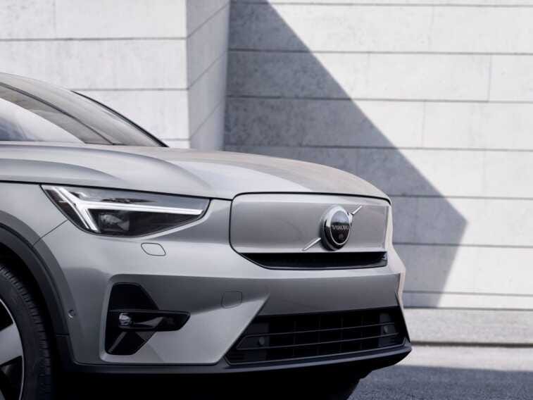 Per Volvo utili stabili nel secondo trimestre del 2022