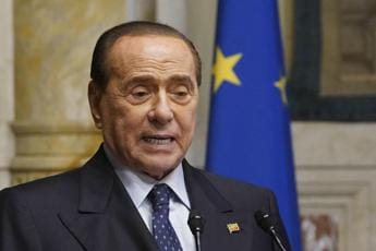 Galleria foto 'Prezzo gas e energia, Berlusconi: “Governo sta predisponendo decreto”' - foto 1
