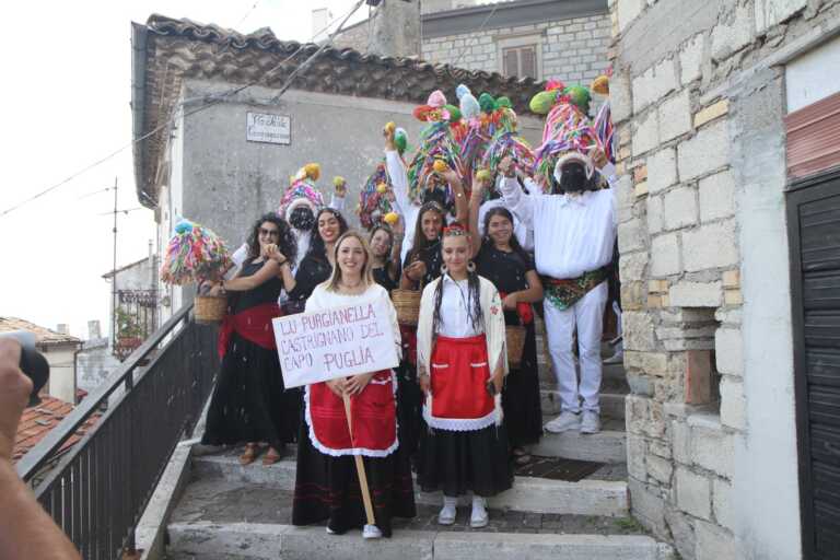 Castrignano celebra il suo Pulcinella: delegazione salentina a “Maschere e tradizioni”