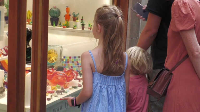 Galleria foto 'Ripresa dei consumi in Italia, a luglio +5%' - foto 1