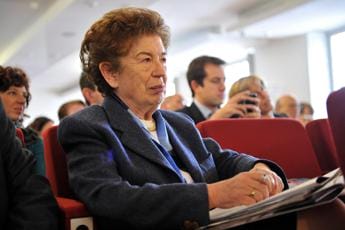 Galleria foto 'Rosa Russo Iervolino, figlia smentisce morte: “Sta benissimo”' - foto 1