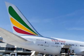 Galleria foto 'Si addormentano in volo, sospesi 2 piloti Ethiopian Airlines' - foto 1