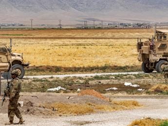 Galleria foto 'Siria, Usa bombardano gruppi sostenuti da Iran' - foto 1
