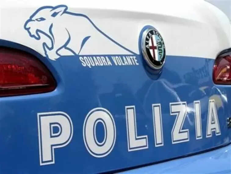 Rapinarono una tabaccheria a Taranto: arrestati due giovani, uno ha 15 anni