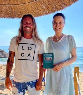 Galleria foto 'Surf e psicanalisi, a Buggerru in Sardegna incontro sui benefici post pandemia con Castagna e Lucattini' - foto 1