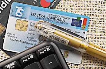 Galleria foto 'Tessera sanitaria senza chip, prenotazioni visite a rischio: il piano del Lazio' - foto 1