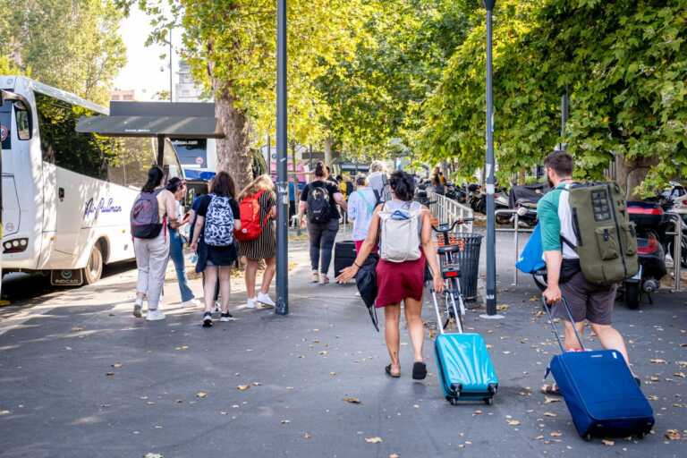 A Ferragosto 12,4 mln di pernottamenti, 88% di camere occupate: 1,8 miliardi di euro in 3 giorni
