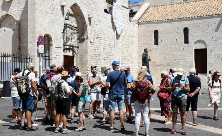 Ferragosto da tutto esaurito a Bari: boom di turisti stranieri