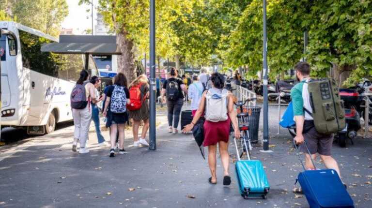 Un italiano su 2 passerà il Ferragosto fuori casa. Puglia sold out al 94%