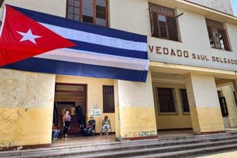 Galleria foto 'Vaiolo scimmie, morto a Cuba turista italiano: era il primo contagio sull’isola' - foto 1