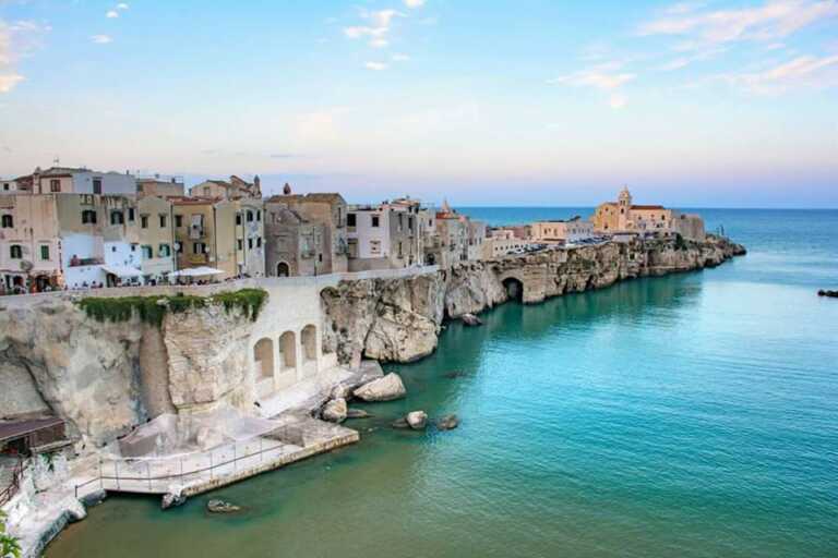 L’hotel non è come in foto: turista rimborsato dopo vacanza a Vieste