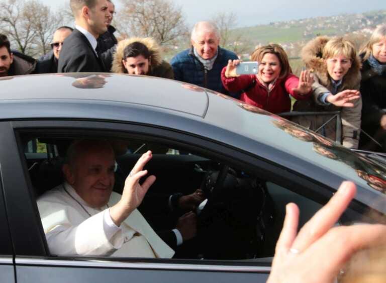 Galleria foto 'Visita pastorale a L’Aquila di Papa Francesco' - foto 1