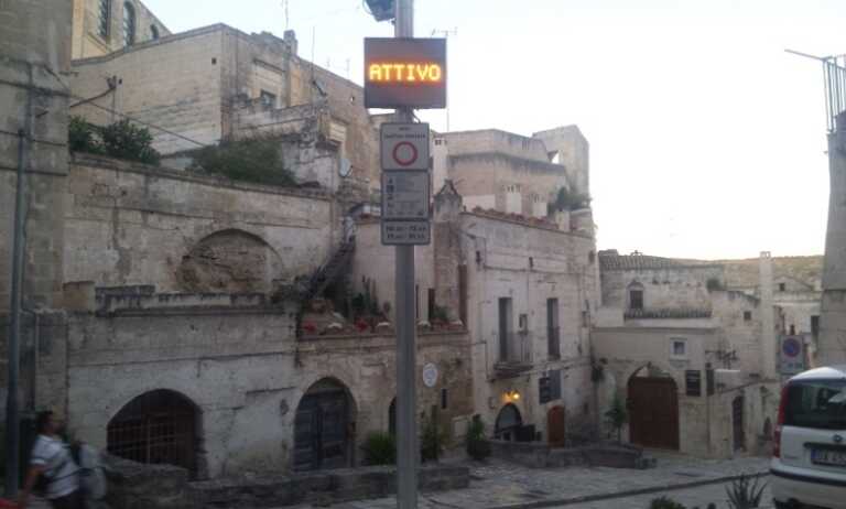 Matera: Confesercenti, Assoristoratori e Assoturismo chiedono di rivedere la Ztl nei rioni Sassi