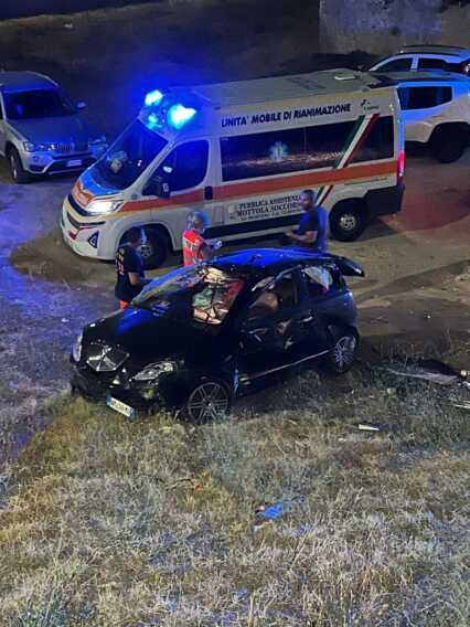 Galleria foto 'Taranto, perde il controllo auto e muore un 21enne' - foto 1