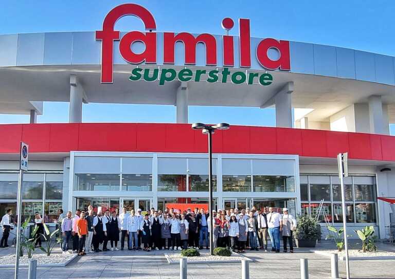 Galleria foto 'Riapre a Bari il Famila Superstore: investimento da 5 mln e 15 nuovi occupati' - foto 1